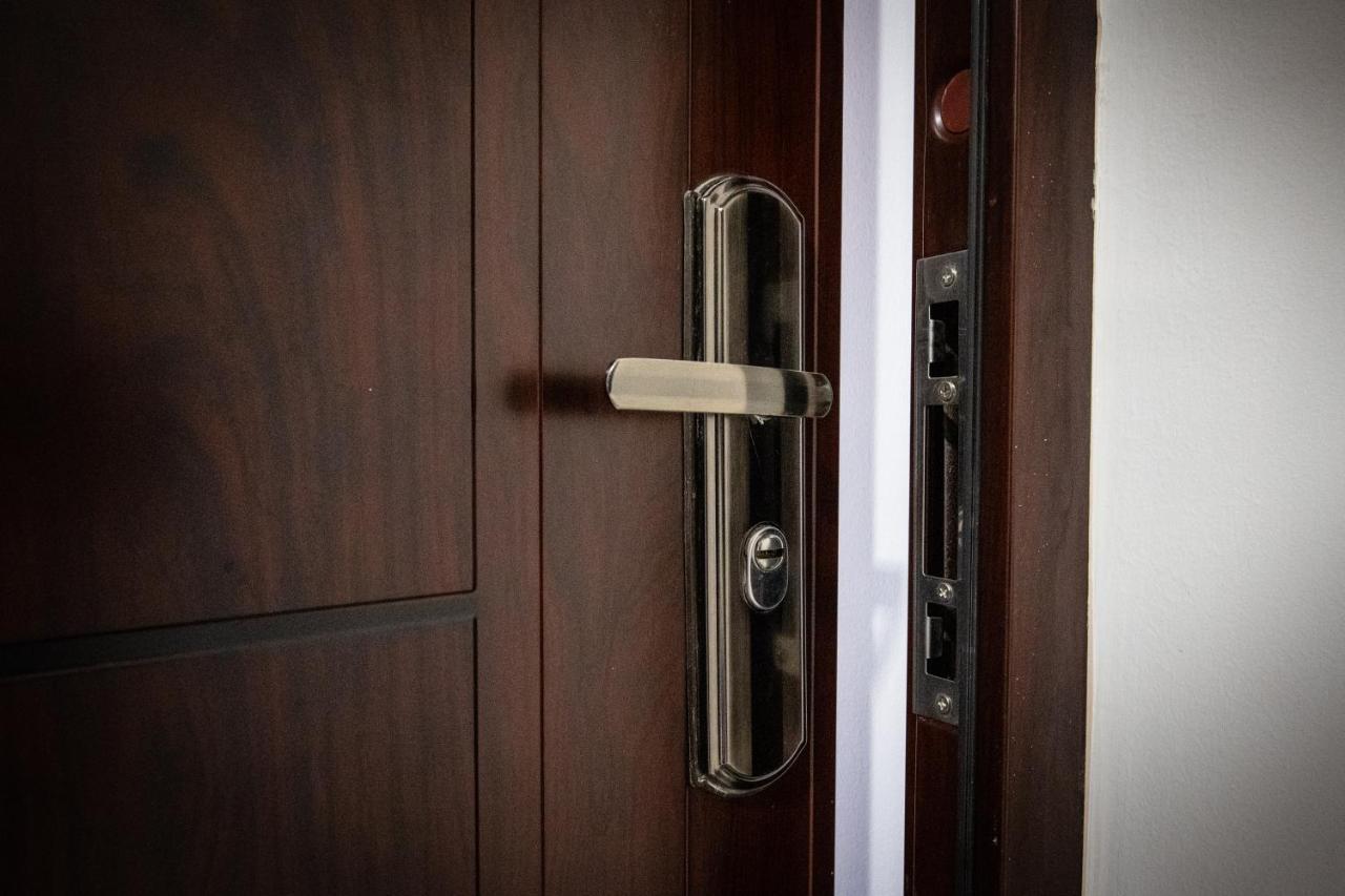 Crystal Apartment Суботиця Екстер'єр фото