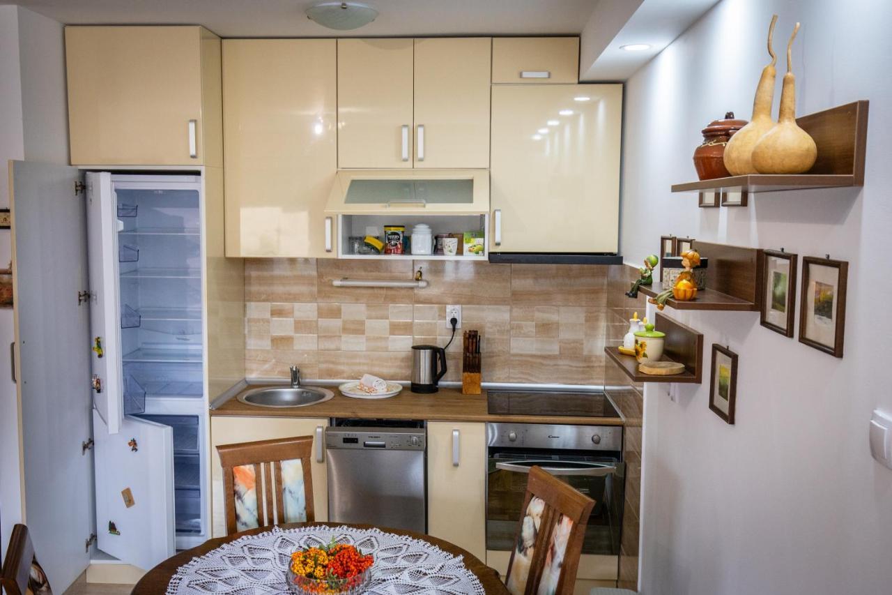Crystal Apartment Суботиця Екстер'єр фото